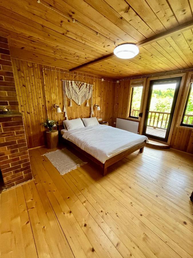 House Girska Rika Villa Korchin Eksteriør billede